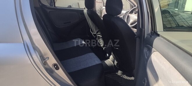Toyota Vitz 2000, 222,000 km - 1.0 l - Bakı