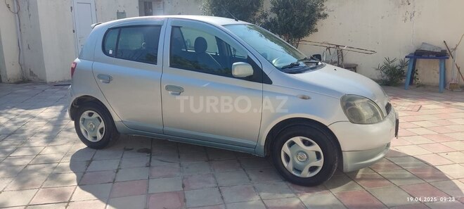 Toyota Vitz 2000, 222,000 km - 1.0 l - Bakı