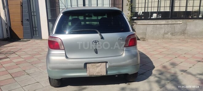 Toyota Vitz 2000, 222,000 km - 1.0 l - Bakı