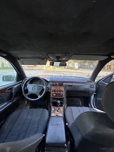 Mercedes E 220 d 1999, 615,234 km - 2.2 l - Bakı
