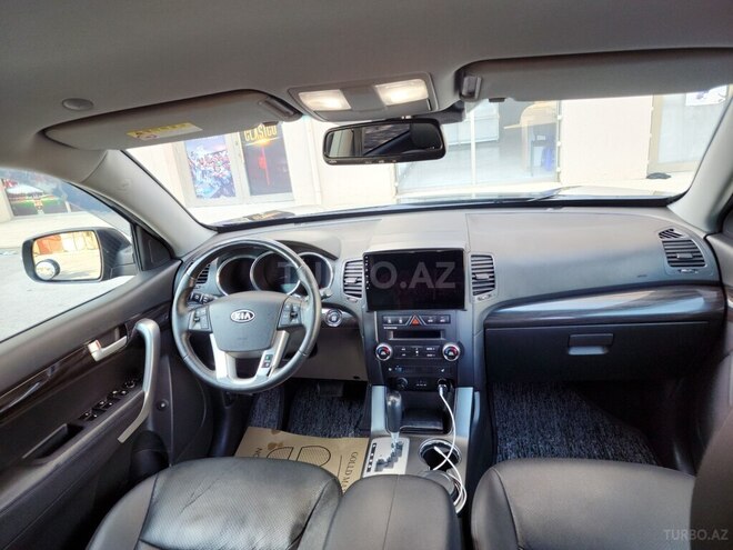 Kia Sorento-7