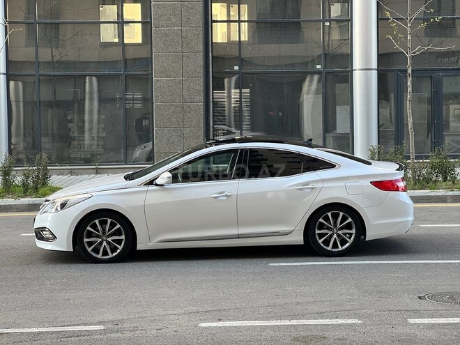 Hyundai Grandeur 2015, 207,600 km - 2.2 л - Bakı