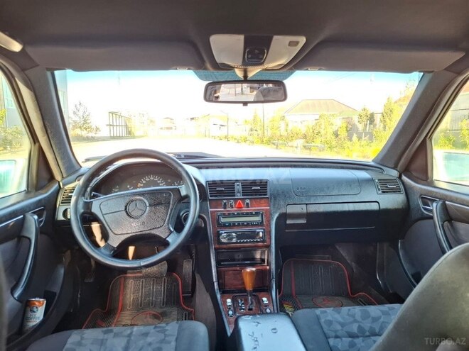 Mercedes C 200 2000, 234,670 km - 2.0 l - Bakı