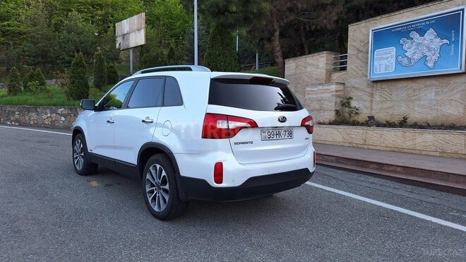 Kia Sorento 2014, 141,000 km - 2.2 l - Qusar