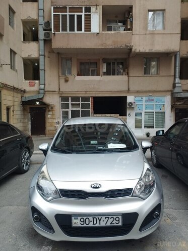 Kia Rio 2013, 250,000 km - 1.1 л - Bakı