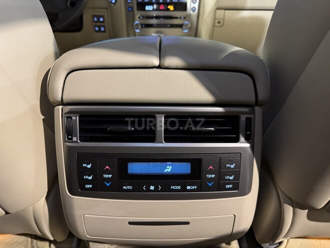 Lexus LX 570-16