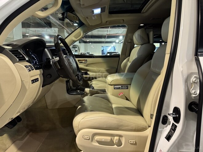 Lexus LX 570-8