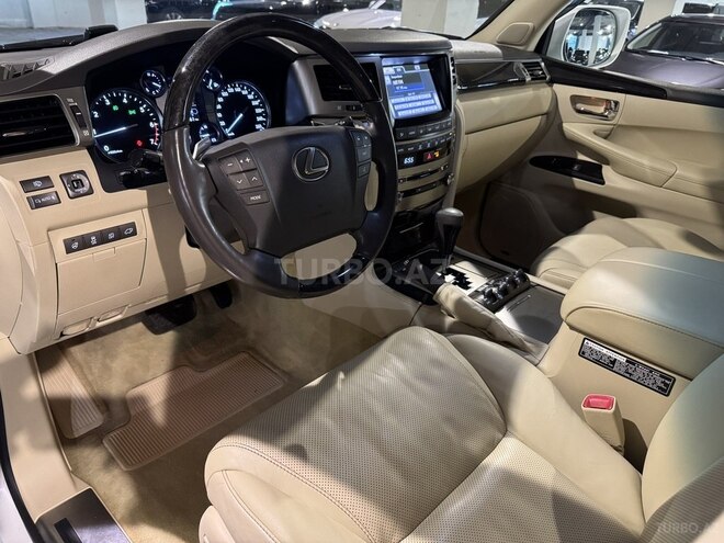 Lexus LX 570-9