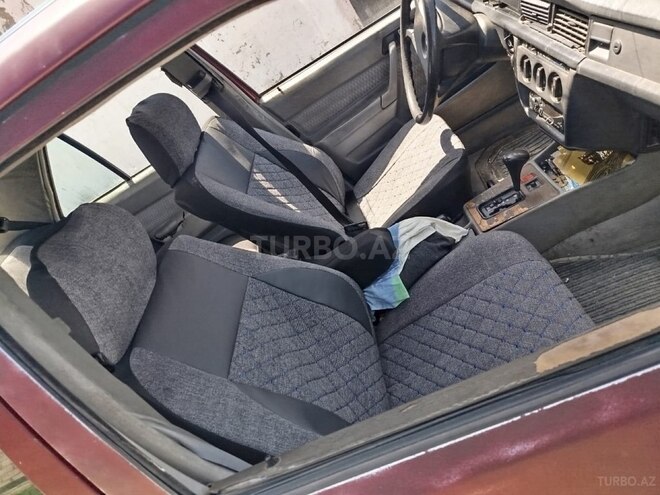 Mercedes 190 1989, 300,000 km - 2.5 l - Bakı