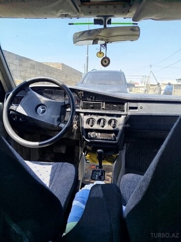 Mercedes 190 1989, 300,000 km - 2.5 l - Bakı