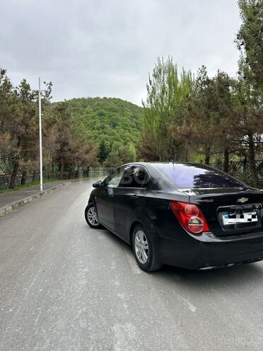 Chevrolet Aveo-7