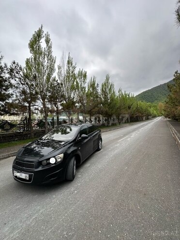 Chevrolet Aveo-4