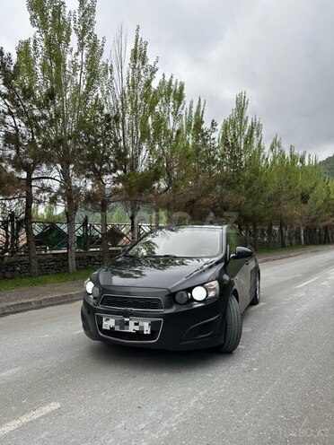 Chevrolet Aveo-8