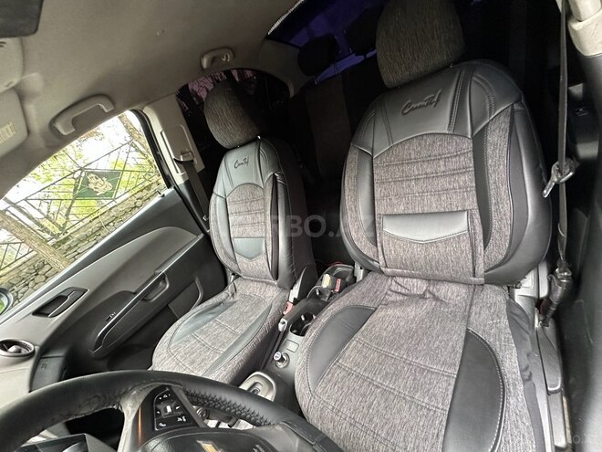 Chevrolet Aveo-18