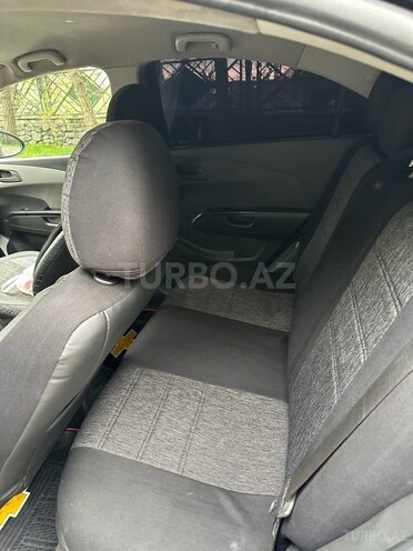 Chevrolet Aveo-17