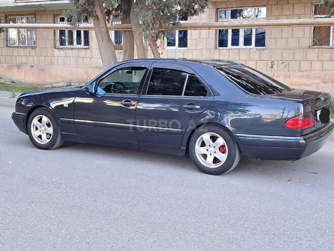 Mercedes E 240 1998, 370,000 km - 2.4 l - Bakı