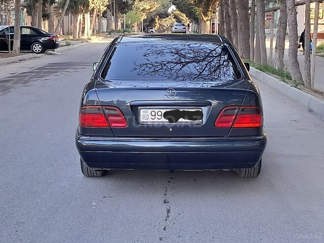 Mercedes E 240 1998, 370,000 km - 2.4 l - Bakı