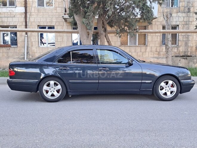 Mercedes E 240 1998, 370,000 km - 2.4 l - Bakı