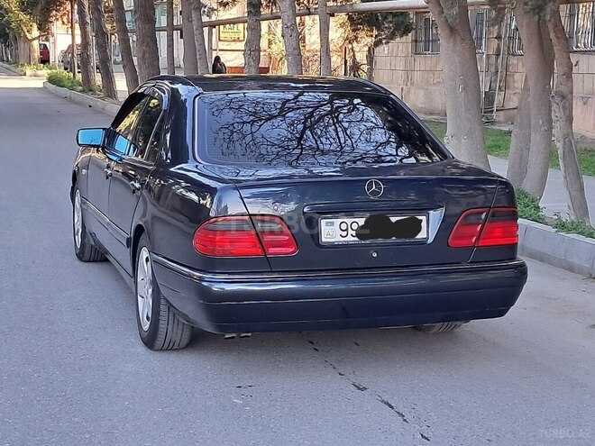 Mercedes E 240 1998, 370,000 km - 2.4 l - Bakı