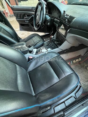 BMW 528 1997, 493,771 km - 2.8 l - Bakı
