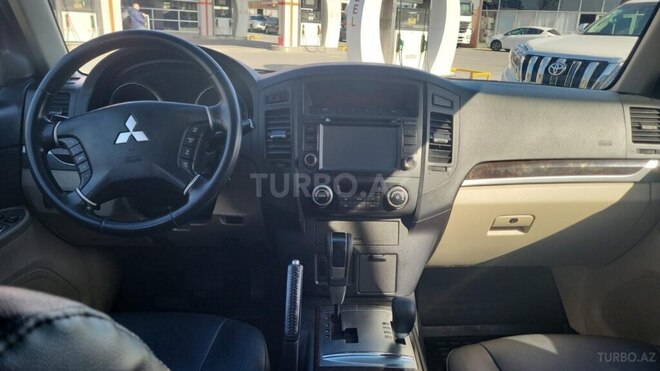 Mitsubishi Pajero 2011, 154,000 km - 3.5 l - Bakı