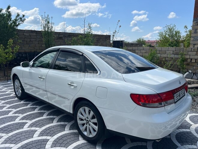 Hyundai Grandeur 2009, 380,000 km - 2.7 л - Qax
