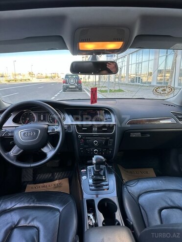 Audi A4-10