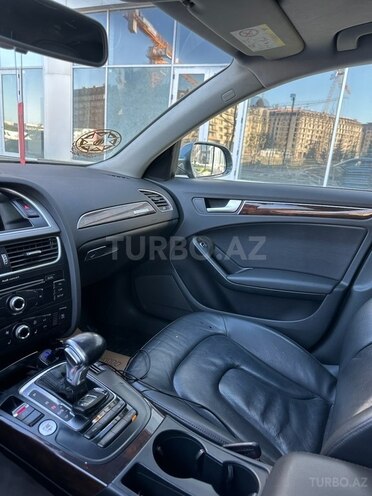 Audi A4-8