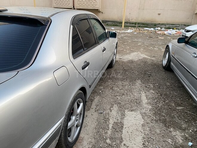 Mercedes E 230 1996, 328,705 km - 2.3 l - Sumqayıt