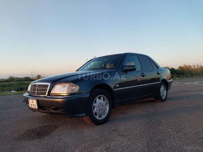 Mercedes C 240 1998, 307,256 km - 2.4 l - Sabirabad