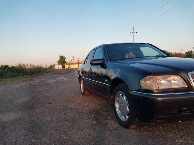 Mercedes C 240 1998, 307,256 km - 2.4 l - Sabirabad