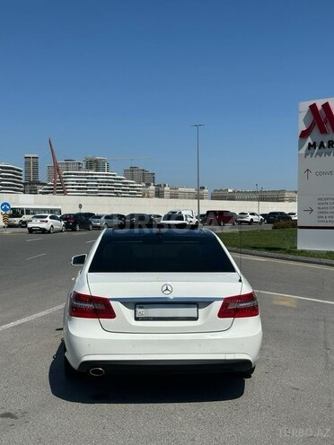 Mercedes E 250 2010, 329,000 km - 2.2 l - Bakı