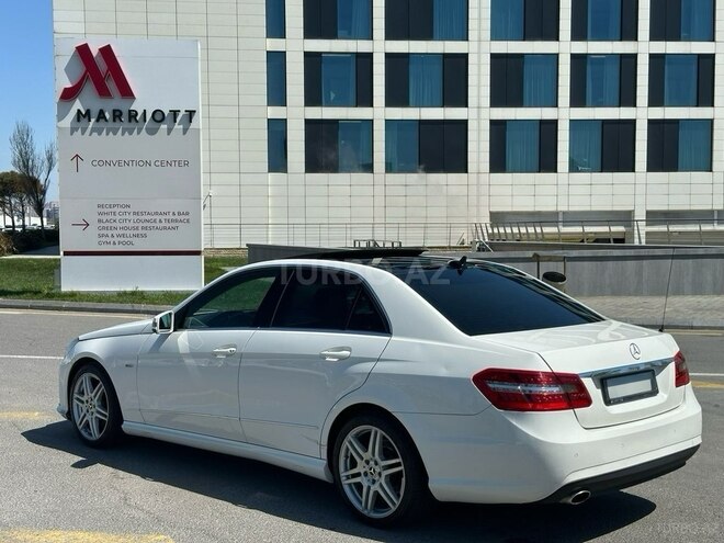 Mercedes E 250 2010, 329,000 km - 2.2 l - Bakı