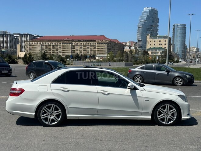 Mercedes E 250 2010, 329,000 km - 2.2 l - Bakı