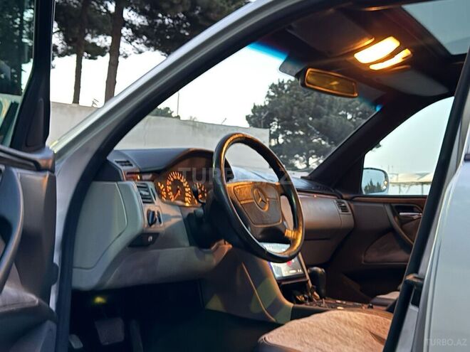 Mercedes E 220 d 1998, 345,678 km - 2.2 л - Sumqayıt