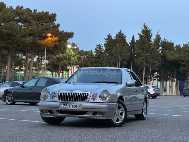 Mercedes E 220 d 1998, 345,678 km - 2.2 л - Sumqayıt