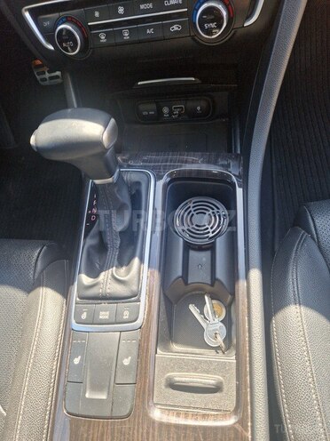 Kia K5 2015, 185,000 km - 1.7 l - Quba