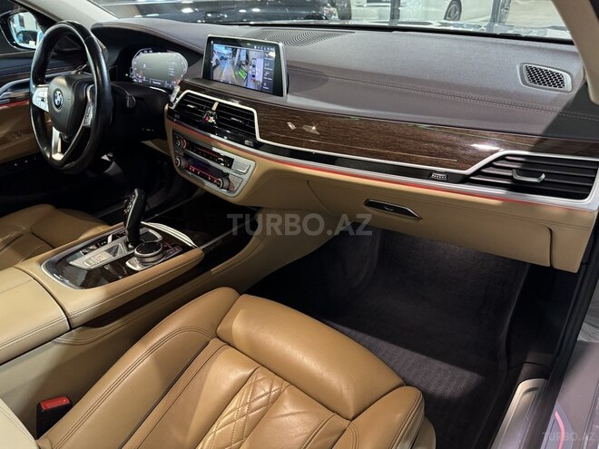 BMW 740-11