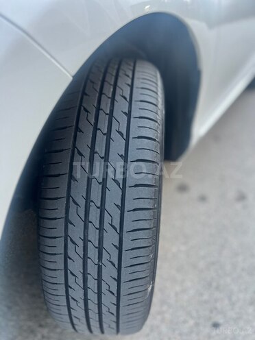 Toyota Aqua 2019, 28,400 km - 1.5 л - Bakı