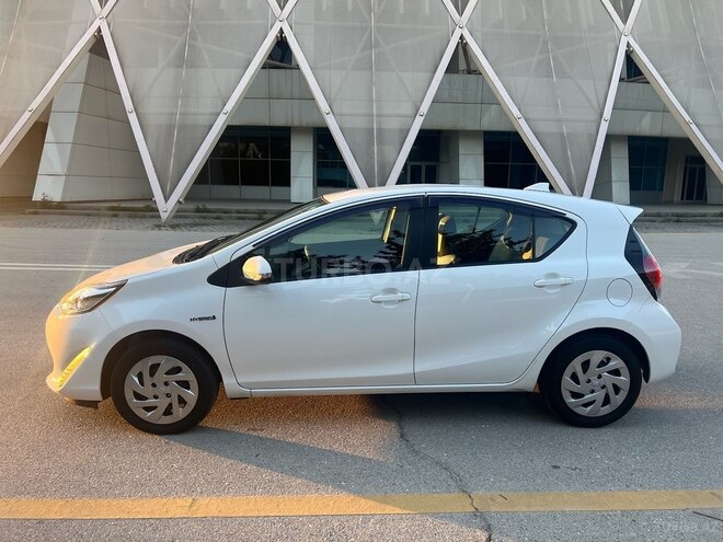 Toyota Aqua 2019, 28,400 km - 1.5 л - Bakı