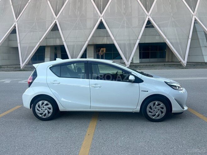 Toyota Aqua 2019, 28,400 km - 1.5 л - Bakı