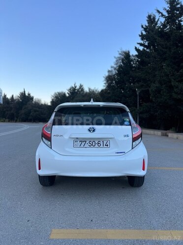 Toyota Aqua 2019, 28,400 km - 1.5 л - Bakı