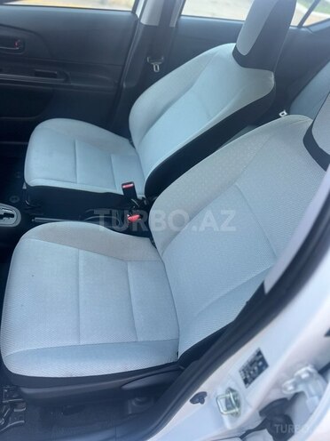 Toyota Aqua 2019, 28,400 km - 1.5 л - Bakı