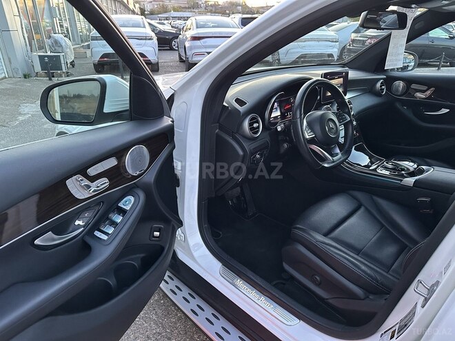 Mercedes GLC 300 4MATIC 2017, 62,000 km - 2.0 l - Bakı