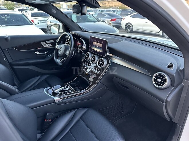 Mercedes GLC 300 4MATIC 2017, 62,000 km - 2.0 l - Bakı