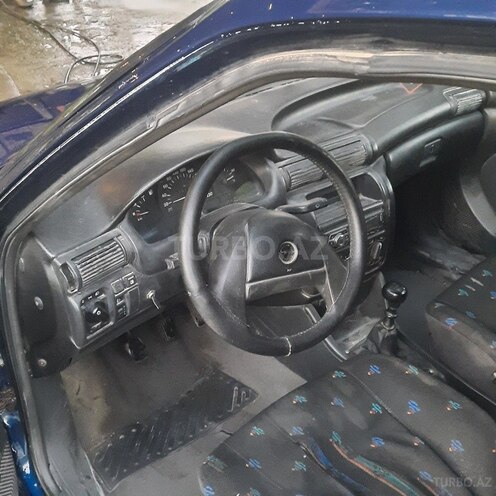 Opel Astra 1993, 459,522 km - 1.6 l - Göyçay