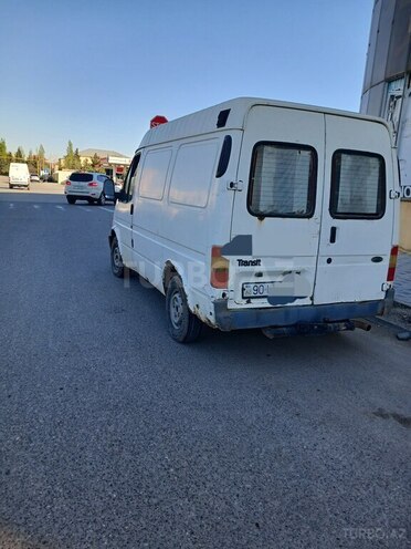 Ford Transit-2