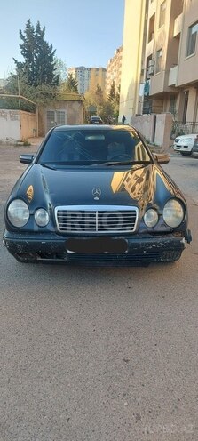 Mercedes E 230 1996, 378,000 km - 2.3 l - Bakı