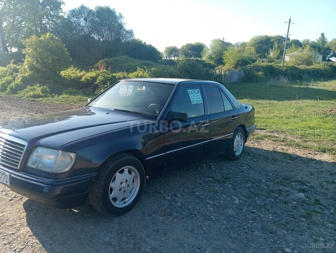 Mercedes E 200 1994, 574,599 km - 2.0 l - Füzuli