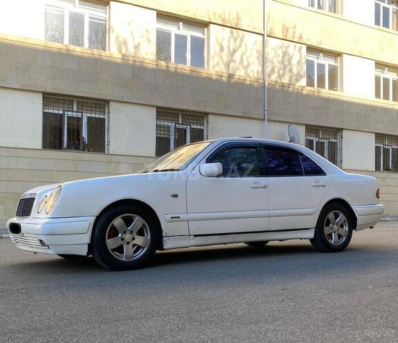 Mercedes E 220 d 1997, 256,000 km - 2.2 l - Bakı